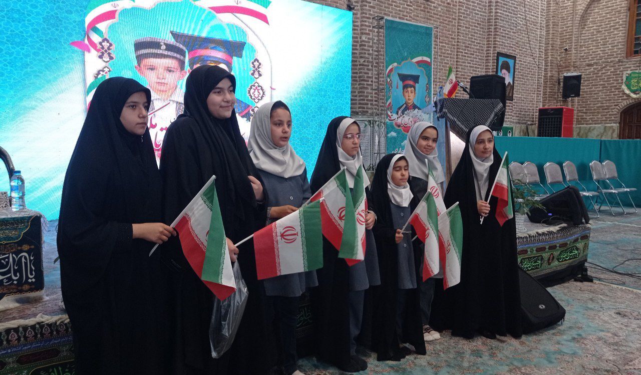 اربعین شکوفه های آذربایجان در تبریز برگزار شد اربعین شکوفه های آذربایجان در تبریز برگزار شد