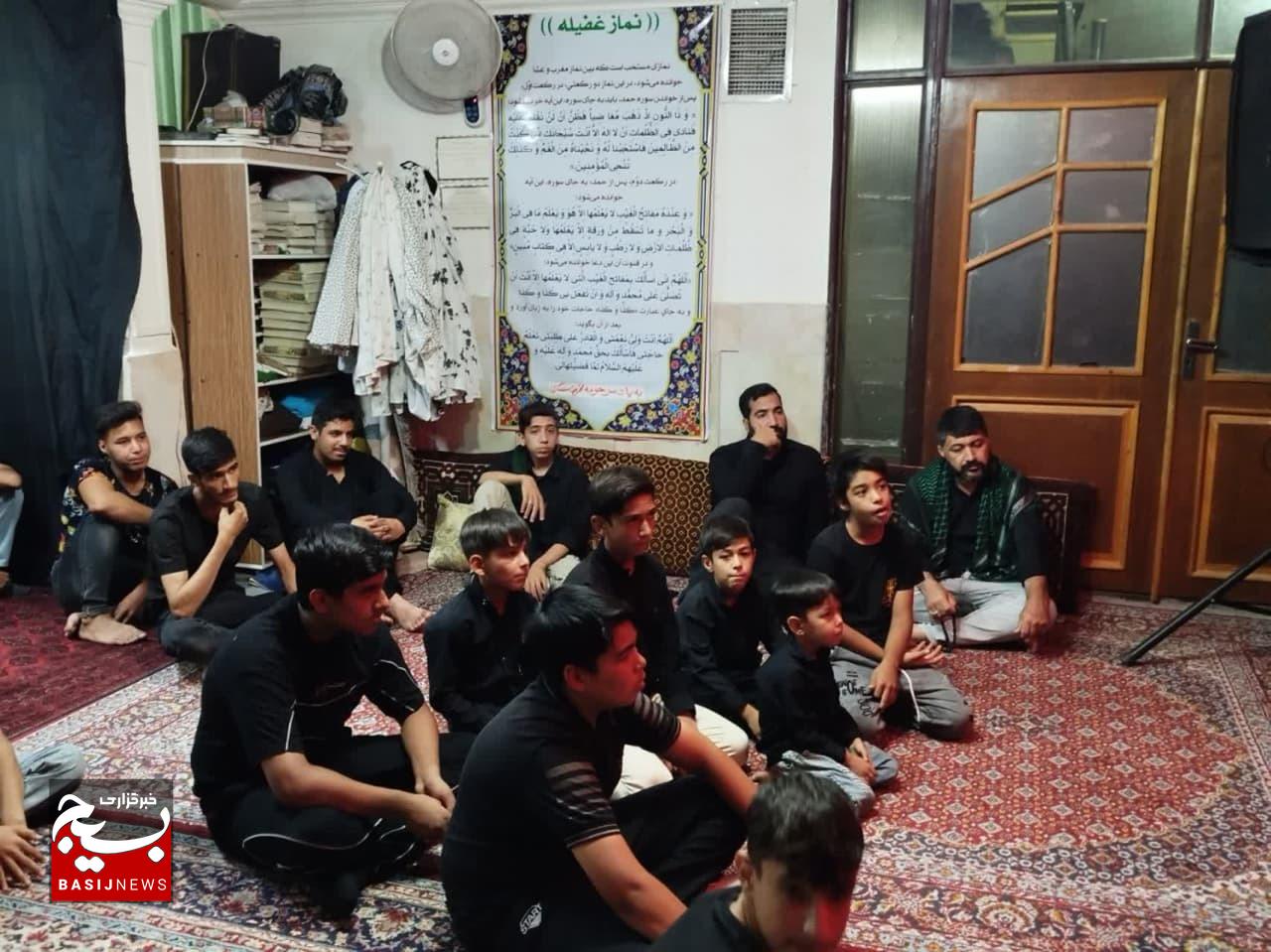افتخار میزبانی هیئت جوانان حضرت علی اکبر (ع)روستای کاریزنو بخش نصرآباد از مراسم عزاداری شهادت حضرت رقیه (س) افتخار میزبانی هیئت جوانان حضرت علی اکبر (ع)روستای کاریزنو بخش نصرآباد از مراسم عزاداری شهادت حضرت رقیه (س)