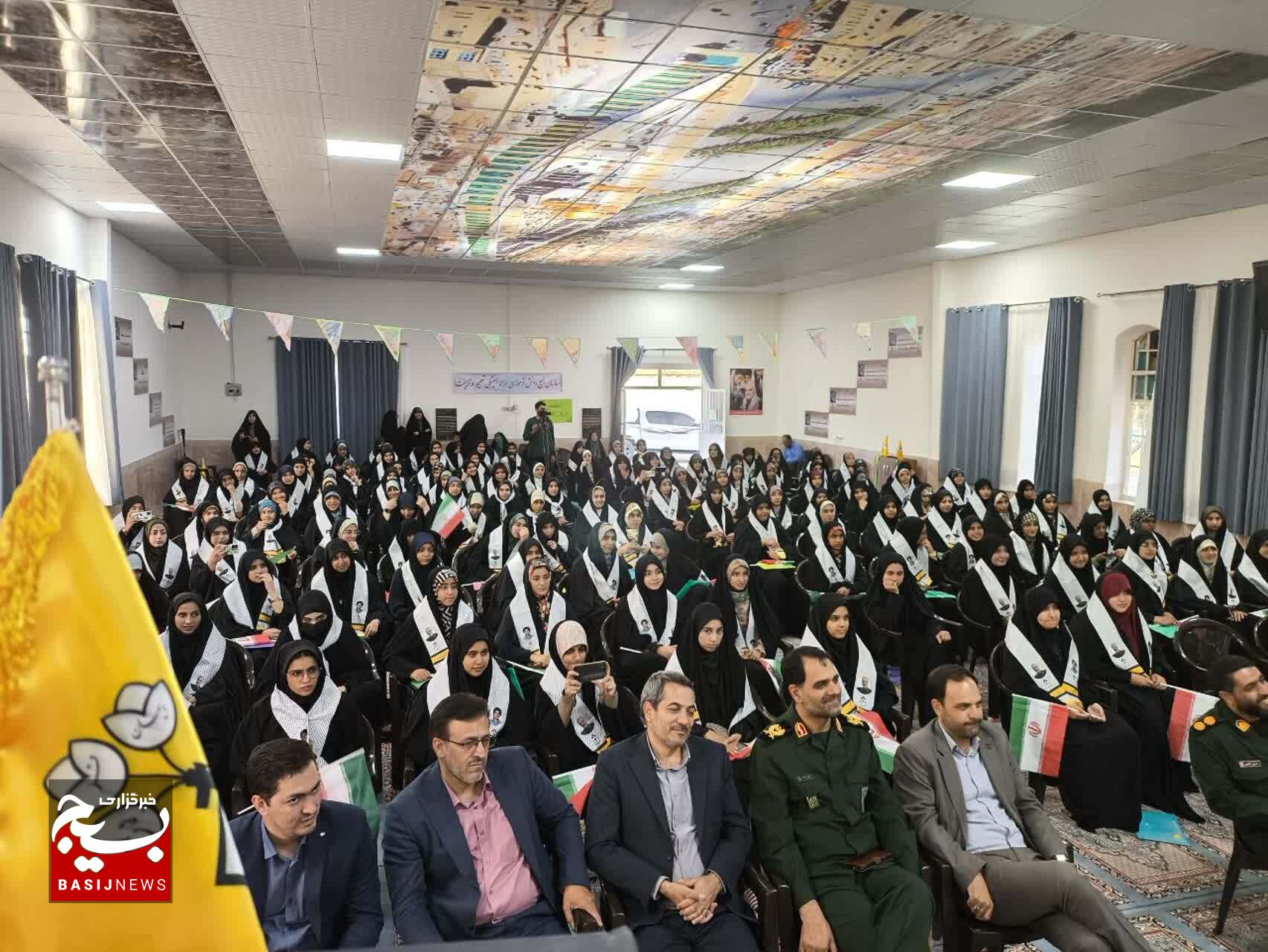 برگزاری دورههای یاوران ولایت بسیج دانشآموزی در کرمان برگزاری دورههای یاوران ولایت بسیج دانشآموزی در کرمان
