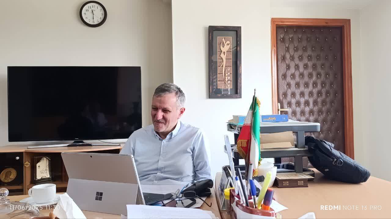 تقدیر رئیس سازمان بسیج علمی، پژوهشی و فنّاوری از استاد برجستهٔ فرهنگستان علوم ایران