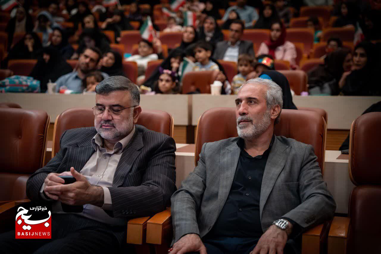 “ایران بانو ۲: حماسه‌ای از امید و تاب‌آوری در دل خانواده صنعت نفت؛ روایتی از فرمانده حوزه بسیج شرکت ملی نفت ایران از همبستگی ملی و شکوفایی نسل نو”