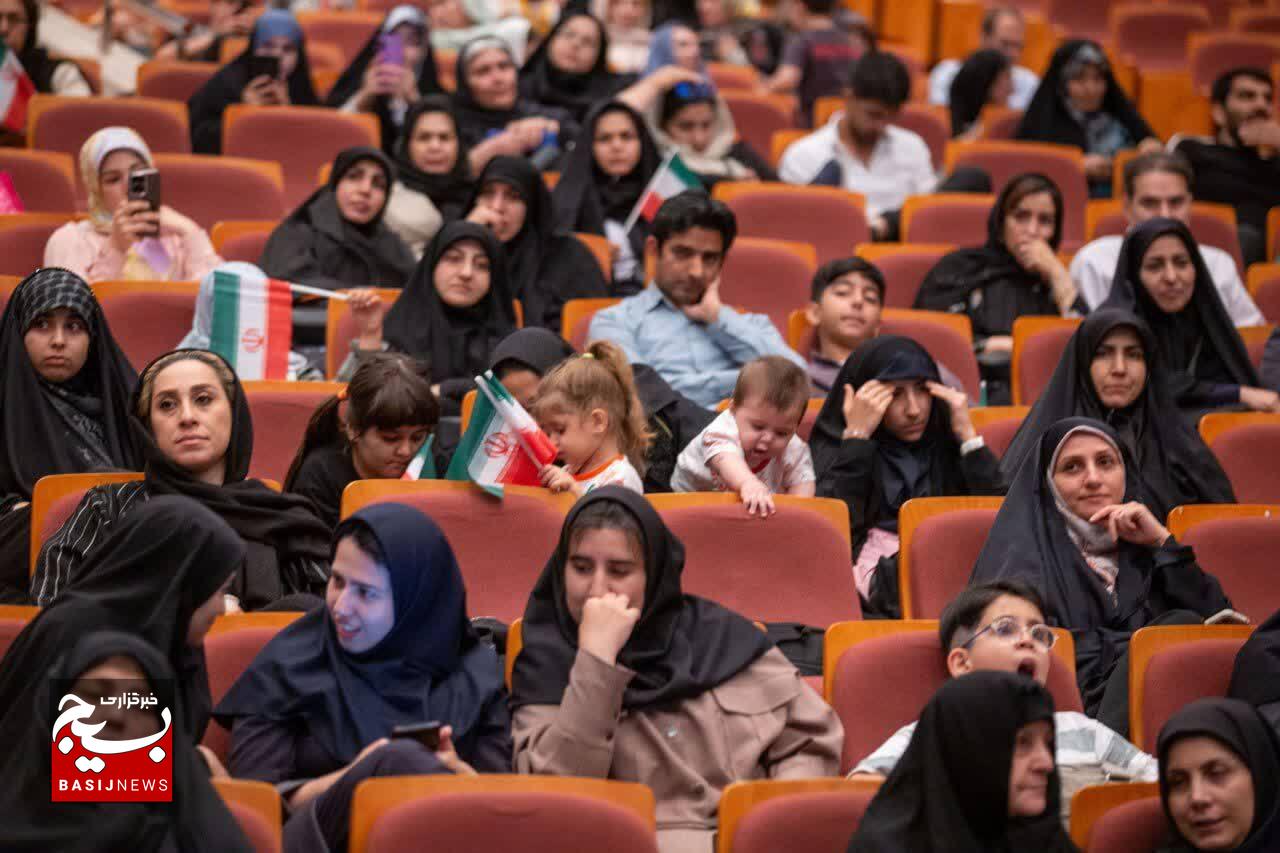 “ایران بانو ۲: حماسه‌ای از امید و تاب‌آوری در دل خانواده صنعت نفت؛ روایتی از فرمانده حوزه بسیج شرکت ملی نفت ایران از همبستگی ملی و شکوفایی نسل نو”