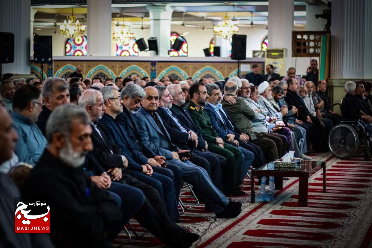 «ستارگان درخشان» اثر فاخر گروه سرود ضحی گیلان، تقدیم به ۸۰۰۰ شهید والامقام استان