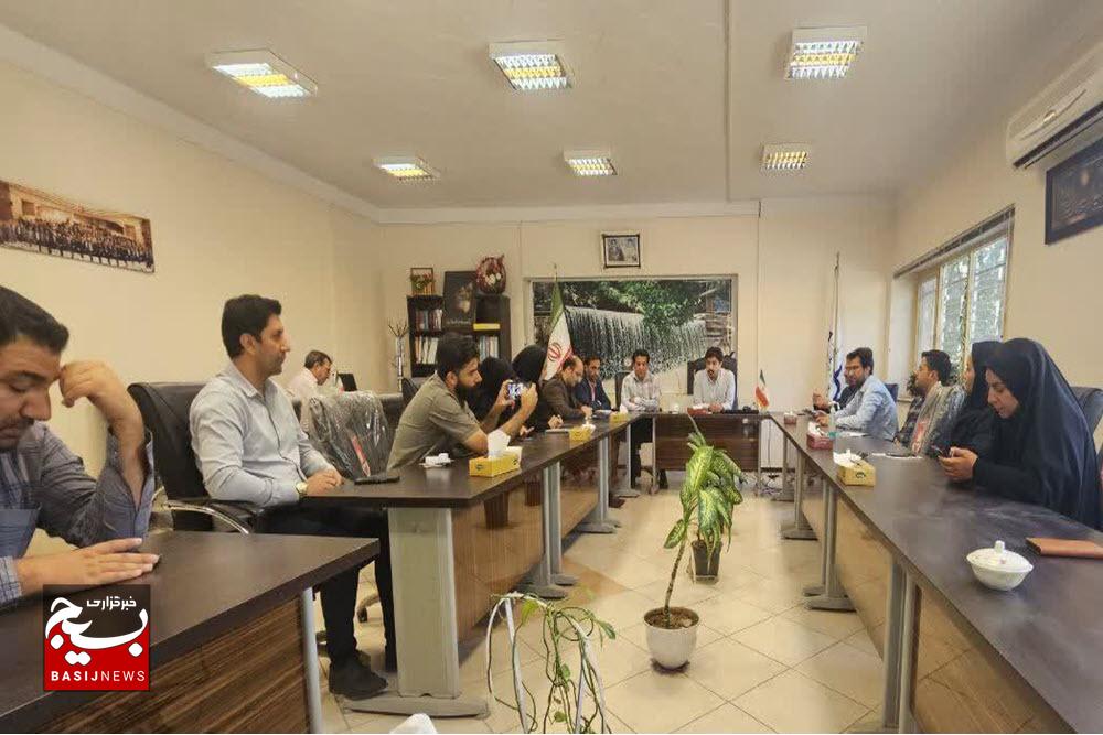 عبور شهرستان نهاوند از بحران کمبود پزشک و ورود ۱۲ متخصص تازه‌نفس