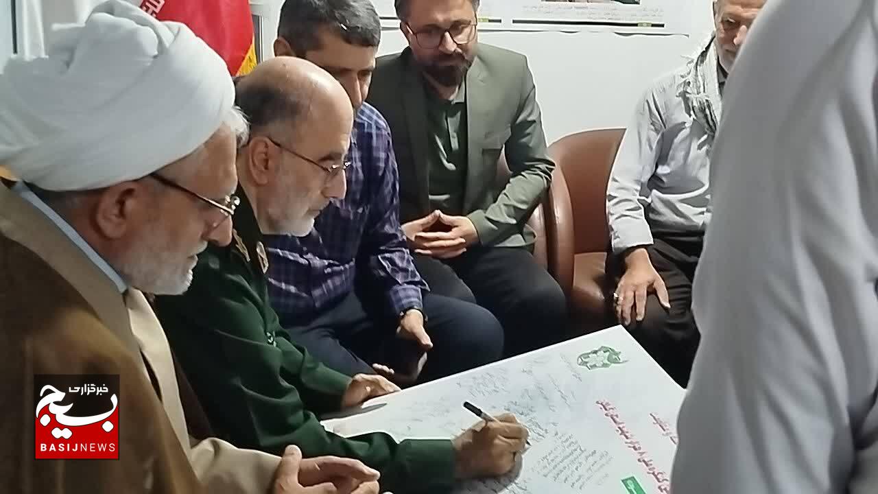 انتقال درست پیام شهدا، ادای دین به آنان است انتقال درست پیام شهدا، ادای دین به آنان است