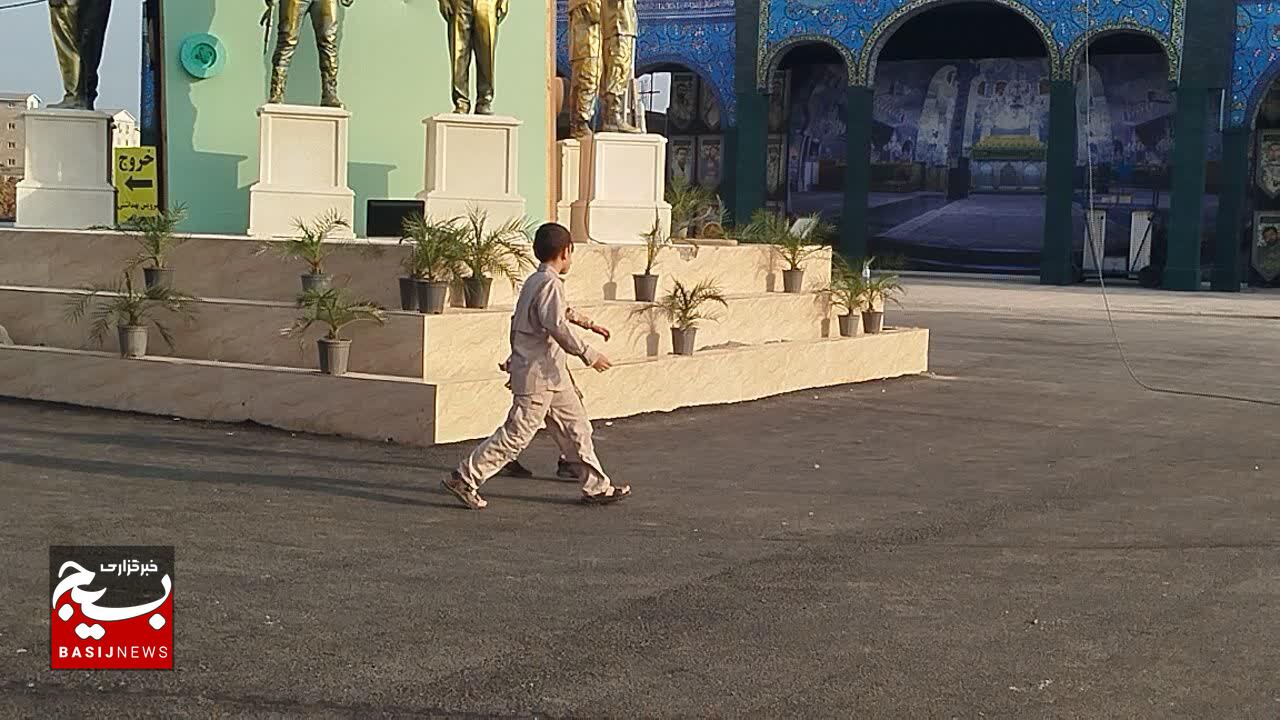 لبریز از عطشِ درکِ حماسه‌ها،مهمانِ شهدا شده‌اند 
