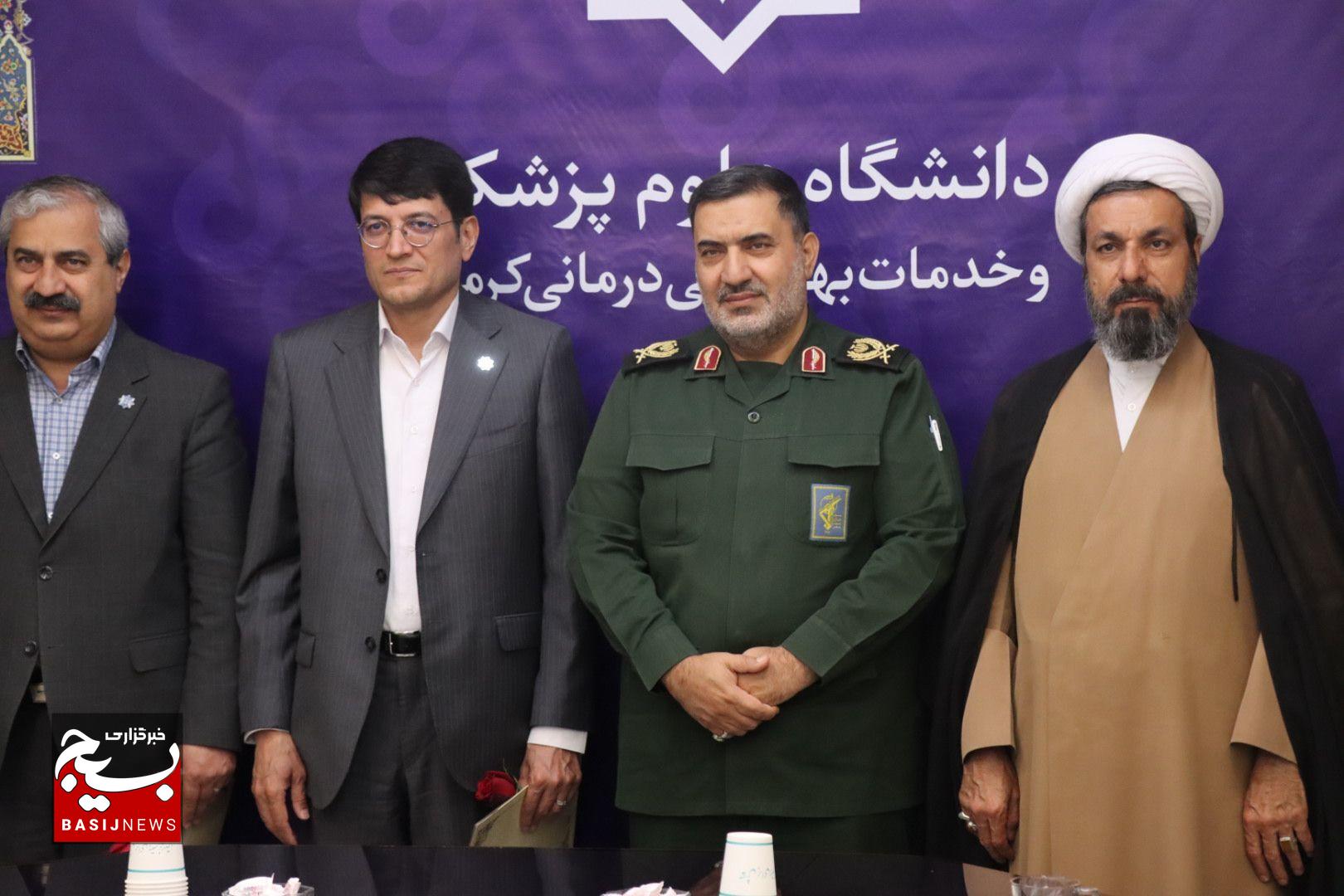 دیدار فرمانده سپاه ثارالله استان کرمان، با دکتر هاشمیان به مناسبت روز پزشک