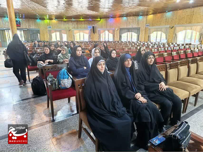 “از نشاط ورزشی تا دانش هوش مصنوعی: پایگاه بسیج کوثر مدیریت اکتشاف پیشرو در ارتقاء فرهنگی و علمی خواهران” “از نشاط ورزشی تا دانش هوش مصنوعی: پایگاه بسیج کوثر مدیریت اکتشاف پیشرو در ارتقاء فرهنگی و علمی خواهران”
