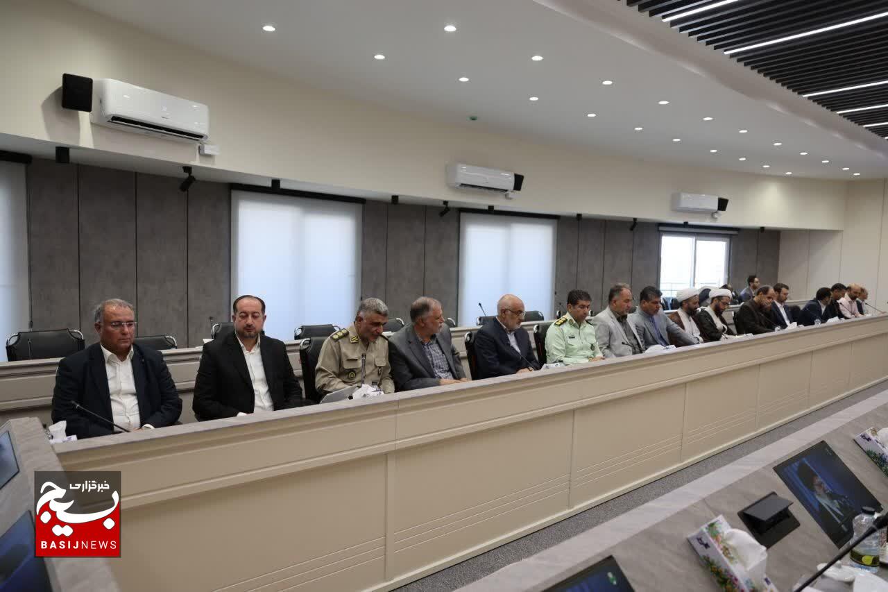 برنامه‌های هفته دفاع مقدس با محوریت مردم برگزار شود