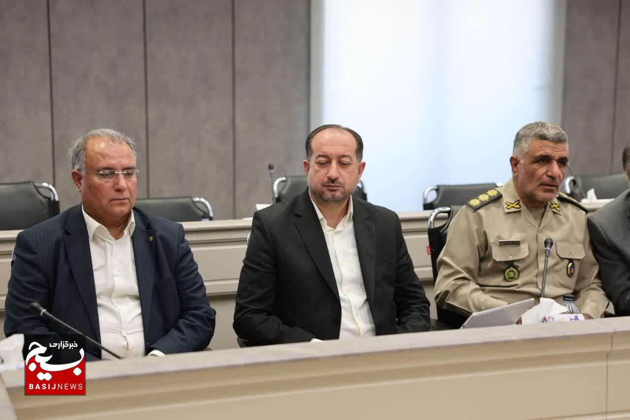 برنامه‌های هفته دفاع مقدس با محوریت مردم برگزار شود