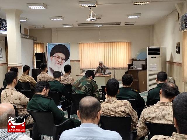 جلسه خاطره گویی مدافع حرم در ناحیه میثم تمار برگزار شد