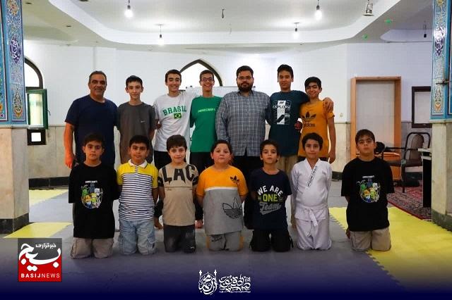 کلاس رزمی ویژه متوسطه اول در مسجد آل محمد(ص) برگزار شد