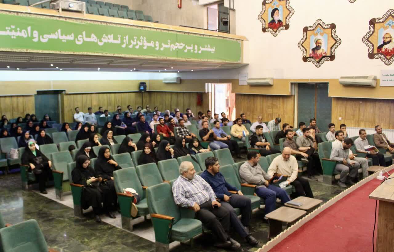 کارگاه آموزشی پرسشگران در آذربایجان شرقی؛ گامی برای ارتقای دانش و مهارت