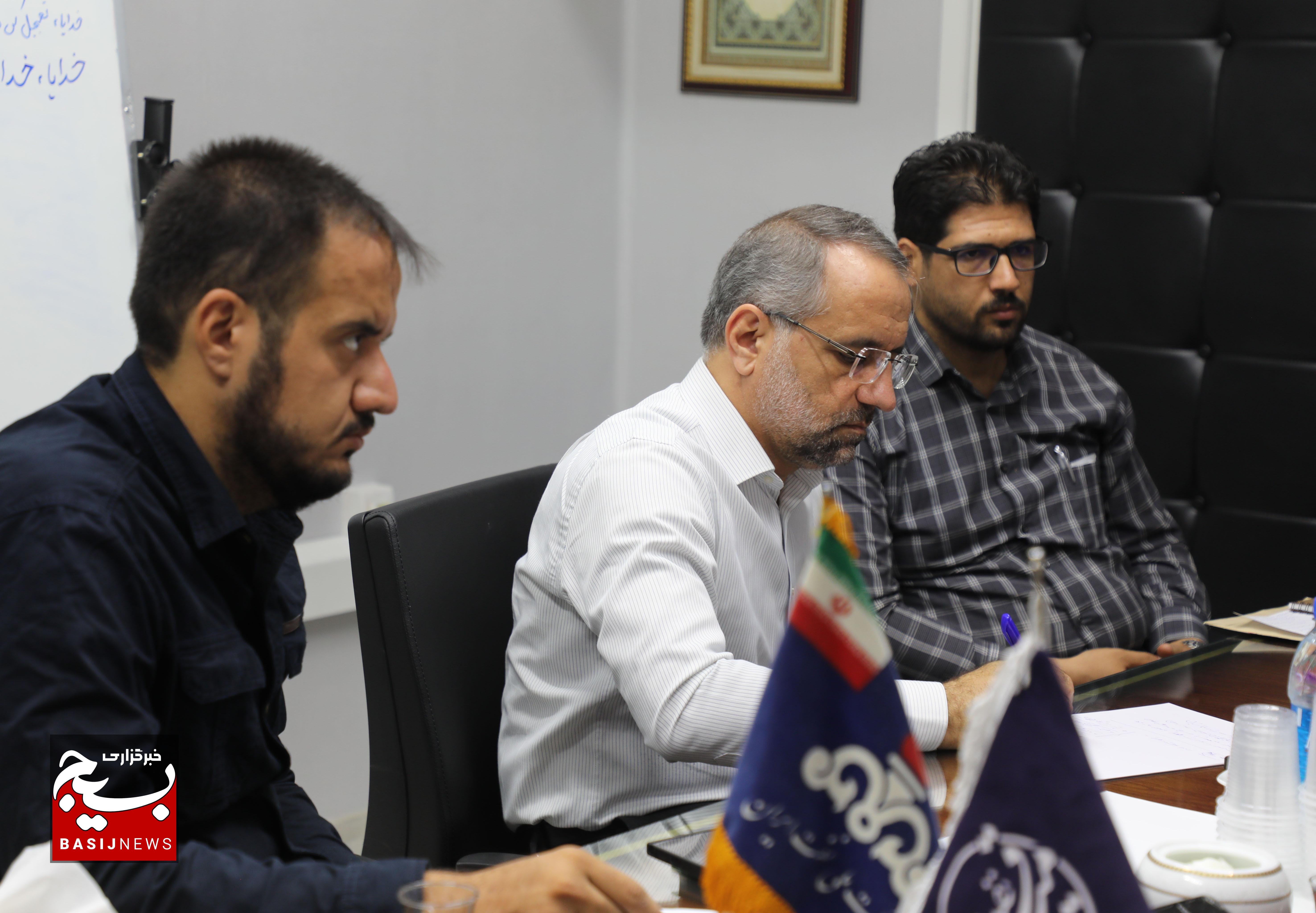 “سیاستگذاری هفته دفاع مقدس در وزارت نفت؛ تاکید بر نقش بسیج در ترویج فرهنگ ایثار و شهادت” “سیاستگذاری هفته دفاع مقدس در وزارت نفت؛ تاکید بر نقش بسیج در ترویج فرهنگ ایثار و شهادت”