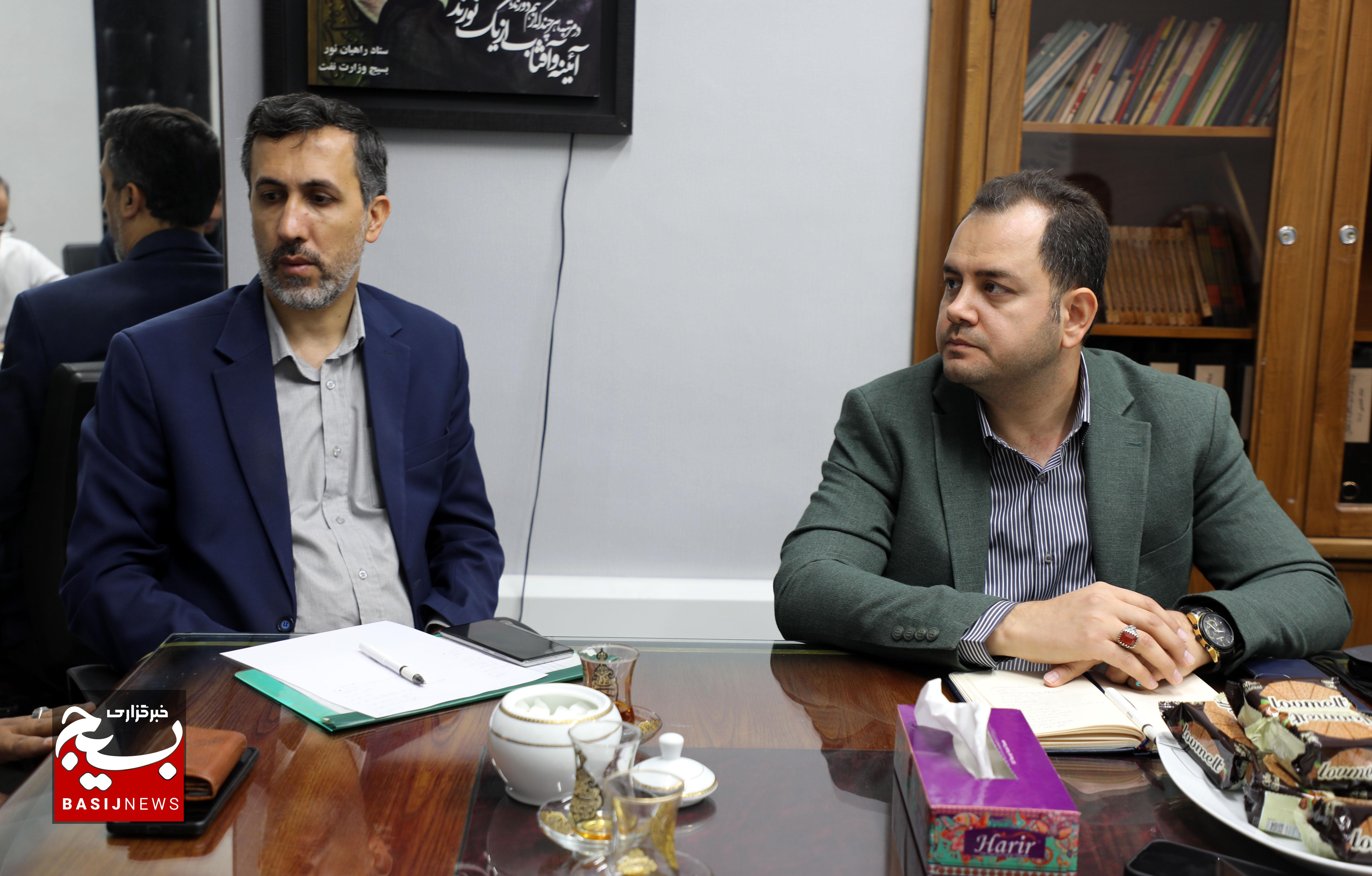“سیاستگذاری هفته دفاع مقدس در وزارت نفت؛ تاکید بر نقش بسیج در ترویج فرهنگ ایثار و شهادت” “سیاستگذاری هفته دفاع مقدس در وزارت نفت؛ تاکید بر نقش بسیج در ترویج فرهنگ ایثار و شهادت”