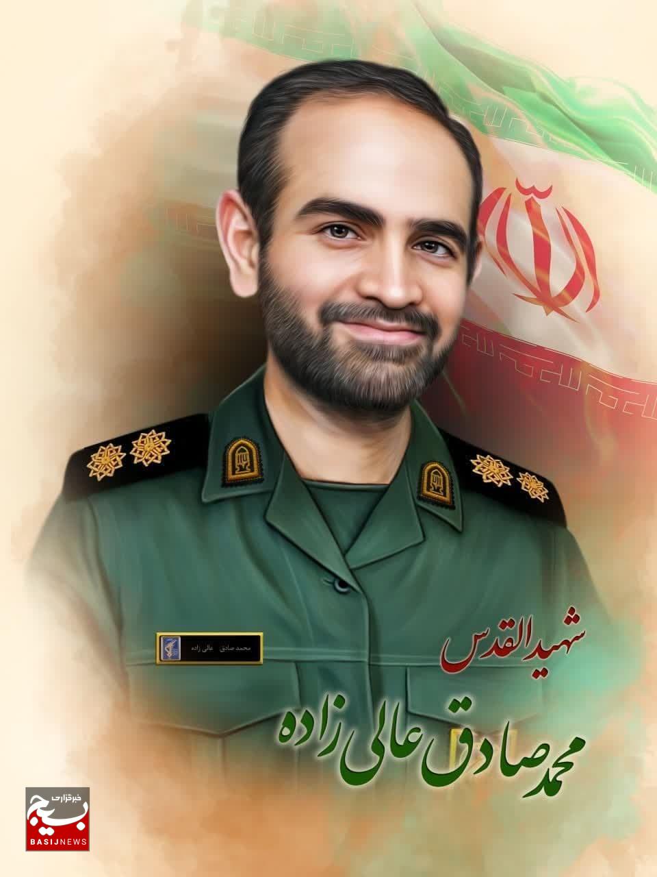 انگار با وضو در انتظار شهادت نشسته بود انگار با وضو در انتظار شهادت نشسته بود