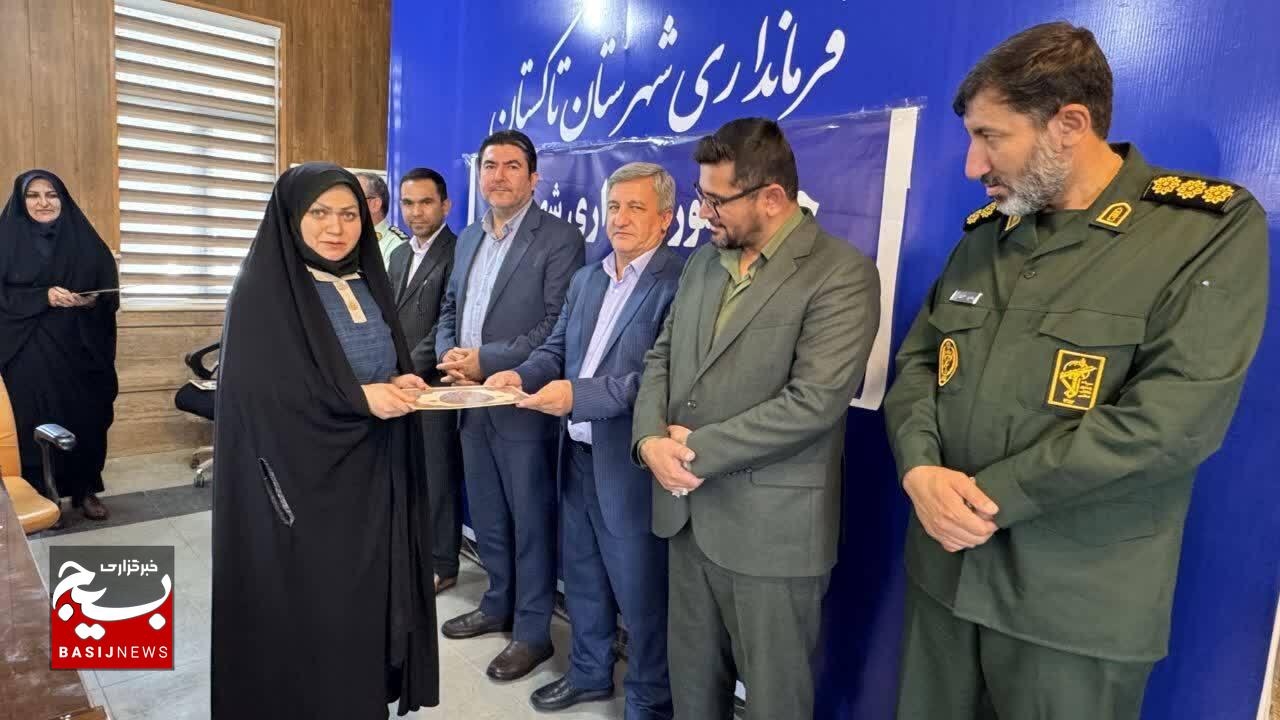 پیشگیری از جرم، کلید کاهش ناهنجاریهای اجتماعی/ مبارزه با مواد مخدر نیازمند اجتماعی شدن و استفاده از ظرفیتهای مردمی است پیشگیری از جرم، کلید کاهش ناهنجاریهای اجتماعی/ مبارزه با مواد مخدر نیازمند اجتماعی شدن و استفاده از ظرفیتهای مردمی است