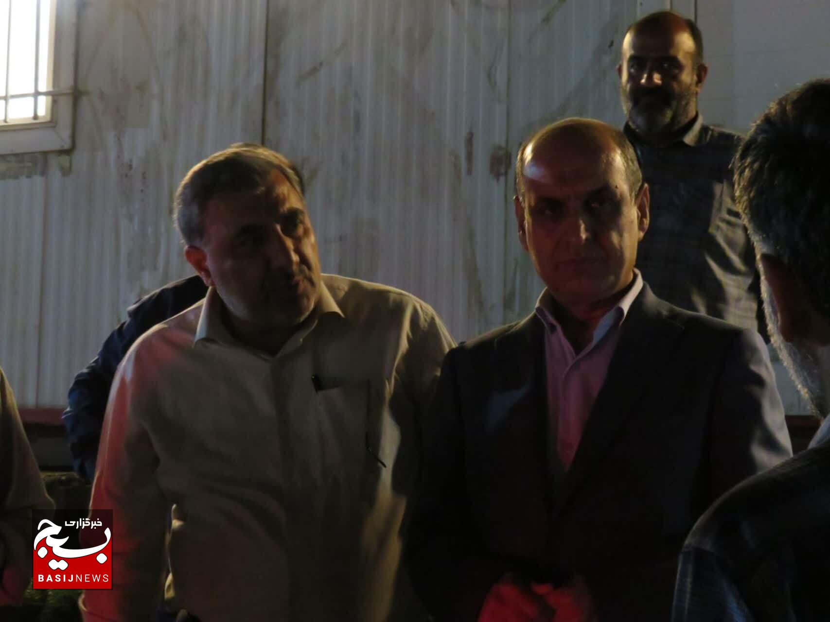 بازدید شبانه استاندار گیلان از روند آمادهسازی کنگره ۸۰۰۰ شهید استان بازدید شبانه استاندار گیلان از روند آمادهسازی کنگره ۸۰۰۰ شهید استان