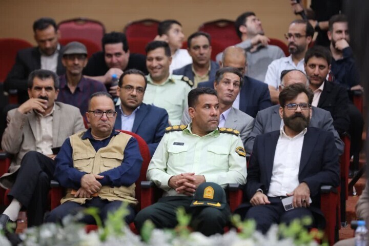 فرمانده سپاه ایلام: خبرنگاران خط مقدم جبهه حقیقت هستند