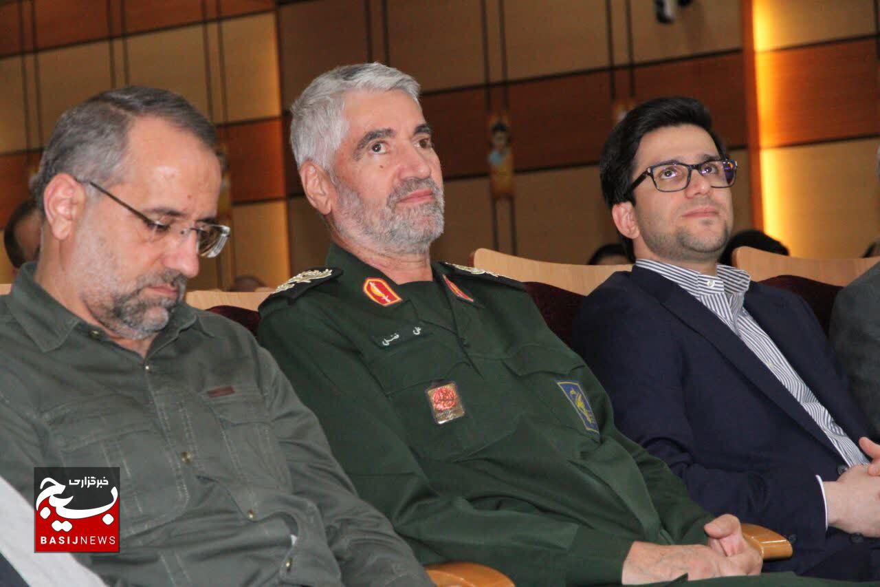 برگزاری باشکوه مراسم “یاد یاران” در شرکت ملی پالایش و پخش فرآوردههای نفتی ایران به مناسبت هفته دفاع مقدس برگزاری باشکوه مراسم “یاد یاران” در شرکت ملی پالایش و پخش فرآوردههای نفتی ایران به مناسبت هفته دفاع مقدس