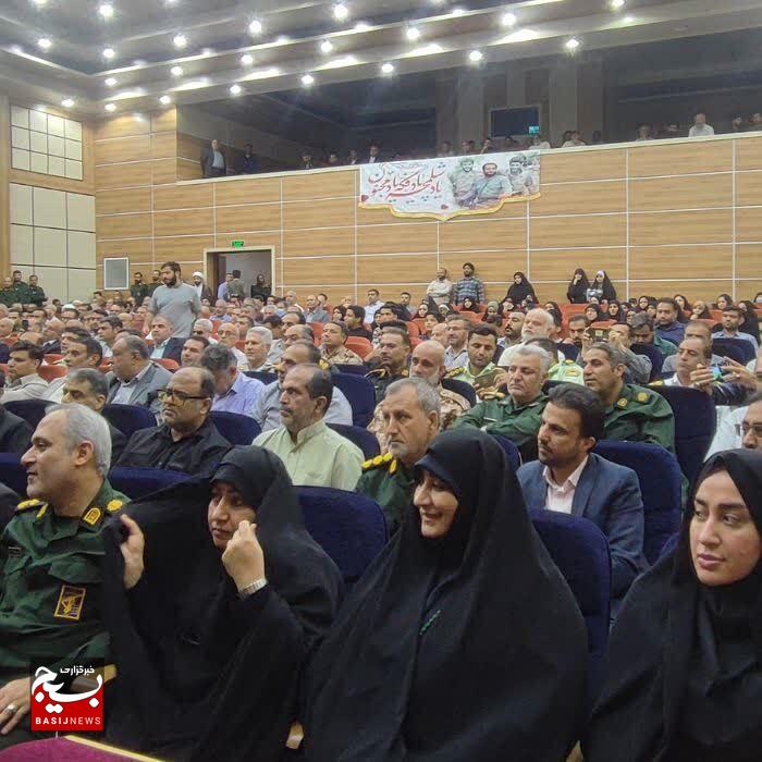 تکریم و معارفه فرمانده سپاه انصار الحسین (ع) گناوه تکریم و معارفه فرمانده سپاه انصار الحسین (ع) گناوه
