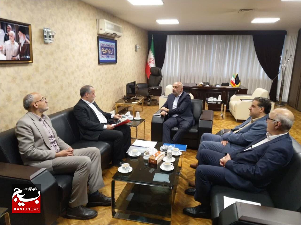 ۵۰۰ مگاوات به ظرفیت نیروگاههای خورشیدی خراسان جنوبی اضافه میشود ۵۰۰ مگاوات به ظرفیت نیروگاههای خورشیدی خراسان جنوبی اضافه میشود