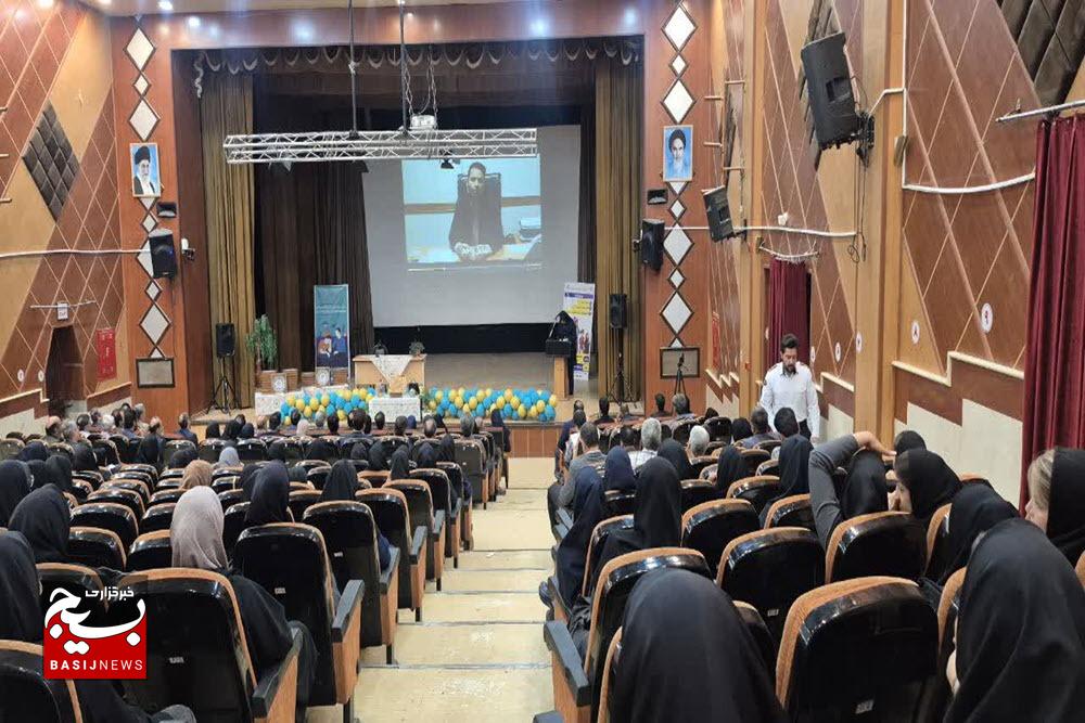 برگزاری مجمع سلامت ملایر با هدف شناسایی اولویتهای بهداشتی و درمانی
