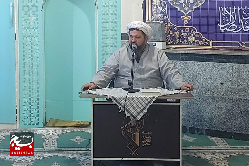 خداباوری اساس حرکت انسان در مسیر بندگی است