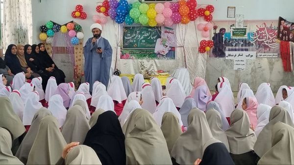 نواختن زنگ مهر و مقاومت در مدارس آموزش و پرورش بخش دلوار