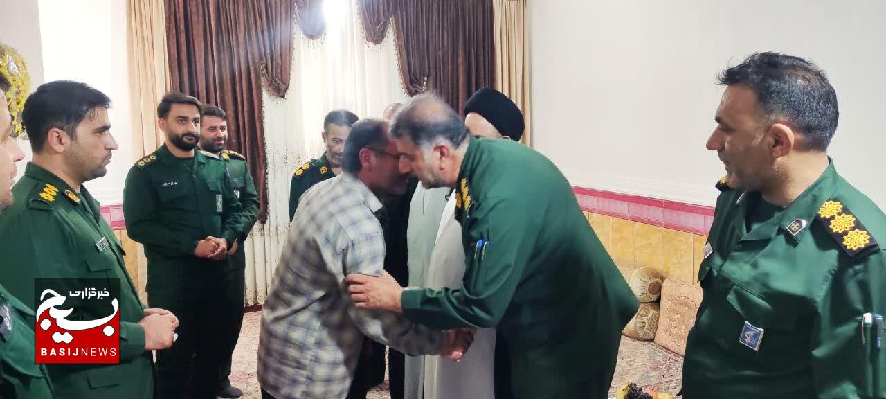 بدرقهای با افتخار برای بازنشستگی سرهنگ خشنودان در شهرستان چرام بدرقهای با افتخار برای بازنشستگی سرهنگ خشنودان در شهرستان چرام
