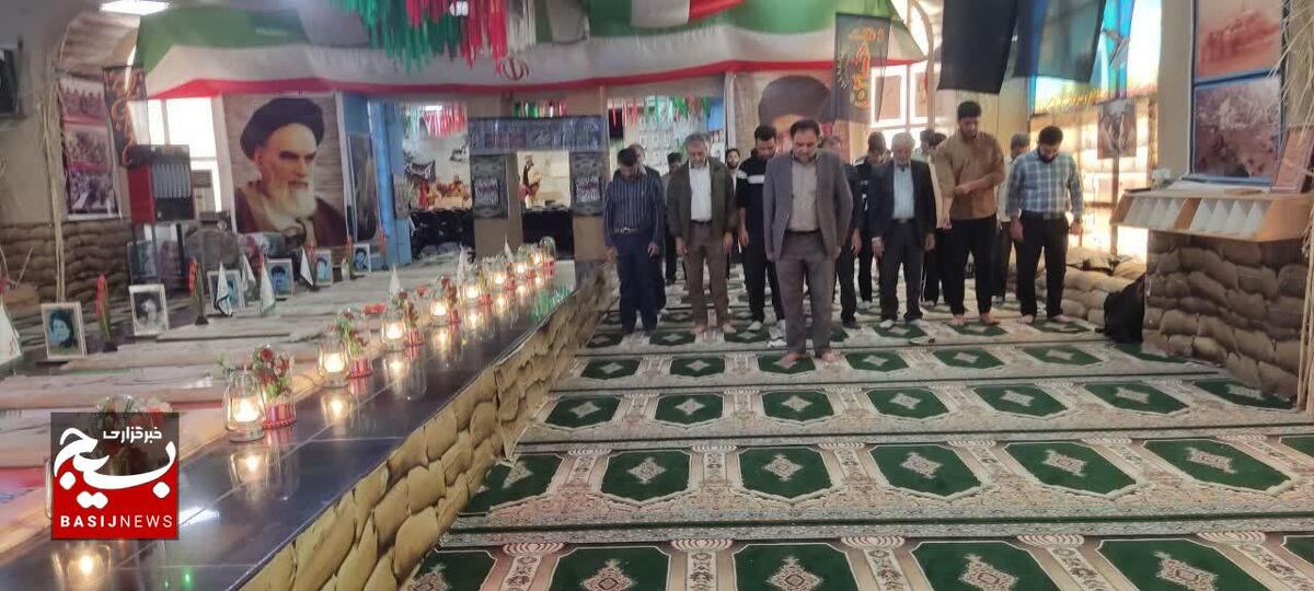 بازدید دانش آموزان خانمیرزا از روایت ایستادگی در دل کوهستان