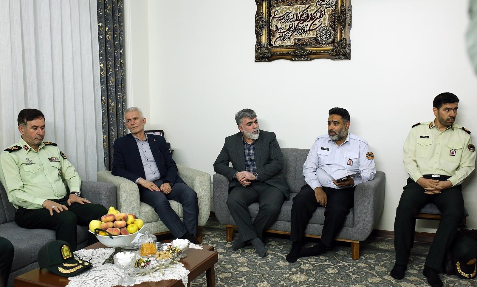 دیدار مسئولان ورزش و فراجا با خانواده شهید ورزشکار نیروی انتظامی + تصاویر