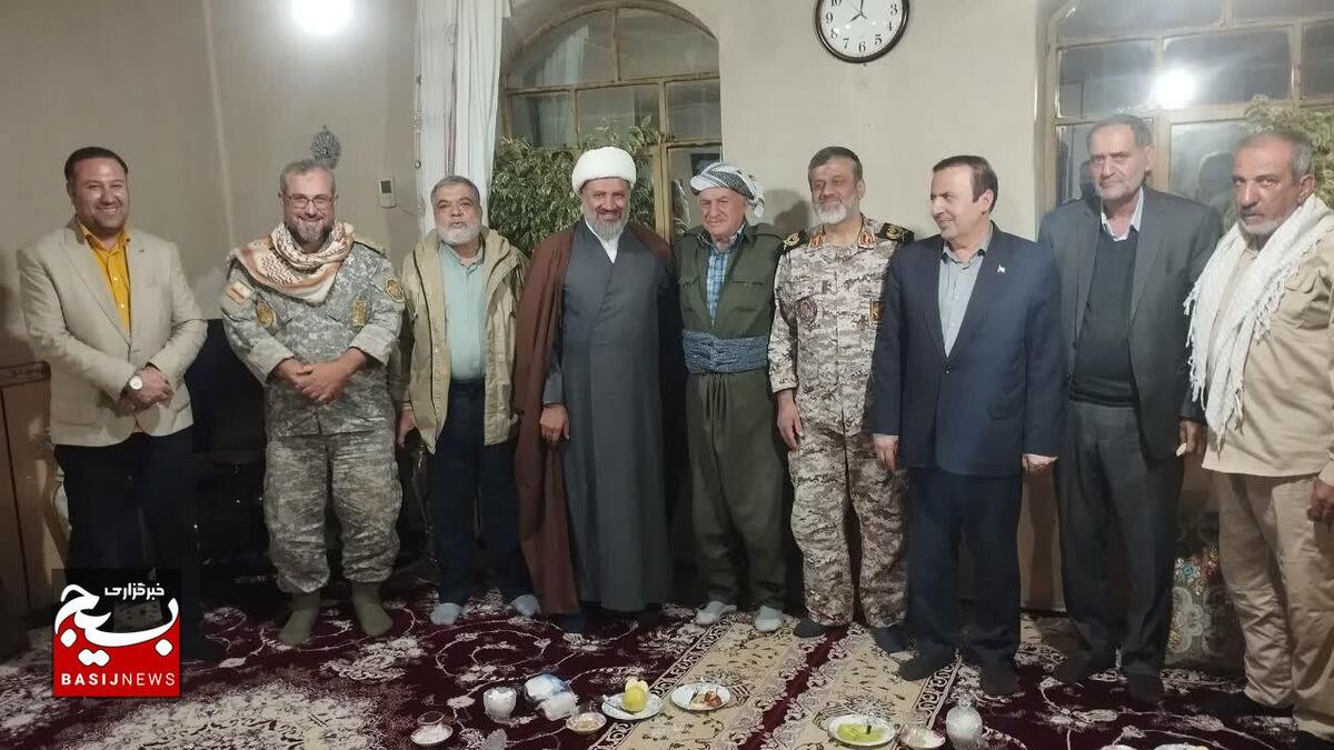 تا زنده ام در مسیر امامین انقلاب حرکت خواهم کرد