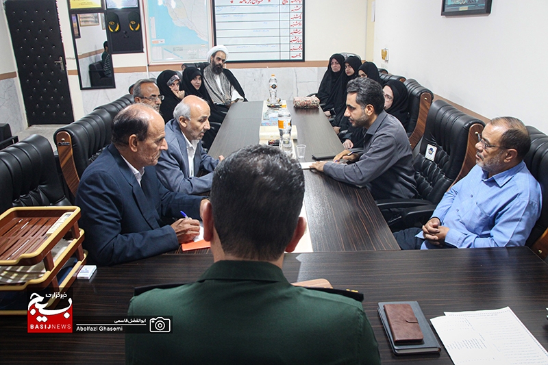 بسیج رسانه دشتستان در خط مقدم جهاد تبیین قرار دارد بسیج رسانه دشتستان در خط مقدم جهاد تبیین قرار دارد