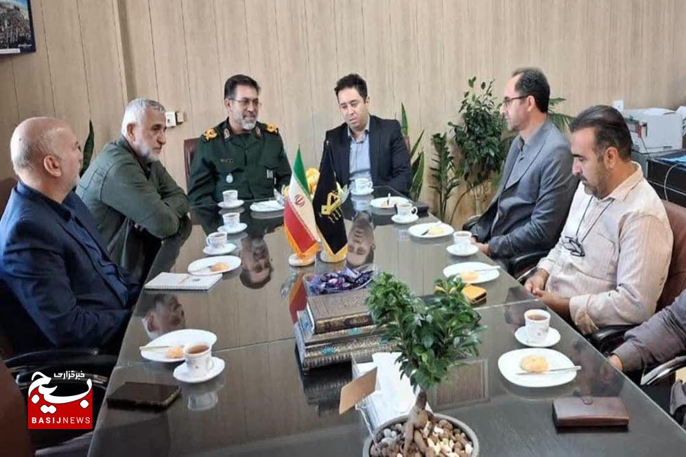 دیدار مدیرعامل شرکت سیاحتی علیصدر با فرمانده سپاه استان همدان