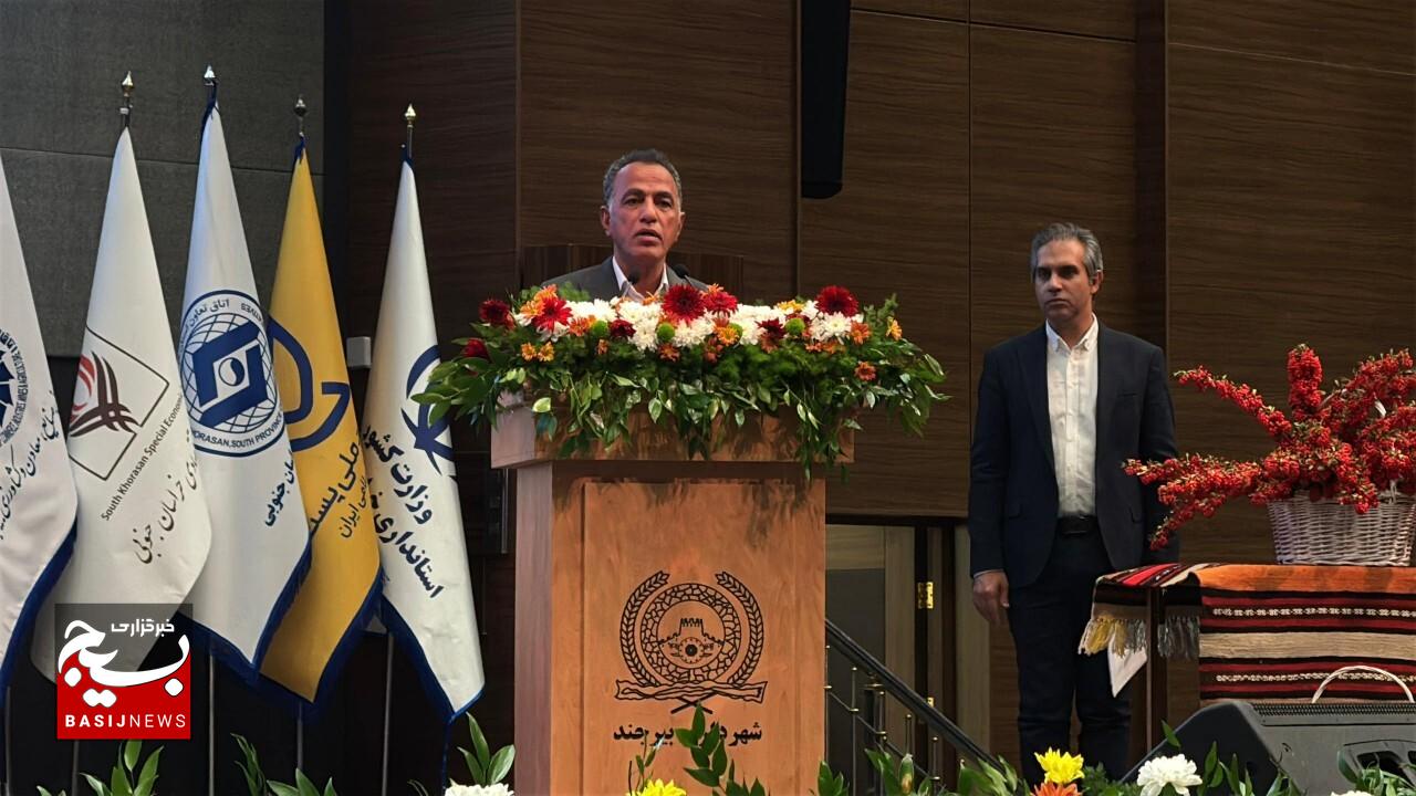 ایران و افغانستان دشمن مشترک دارند؛ ظرفیتشناسی، کلید توسعه روابط اقتصادی دو کشور است ایران و افغانستان دشمن مشترک دارند؛ ظرفیتشناسی، کلید توسعه روابط اقتصادی دو کشور است