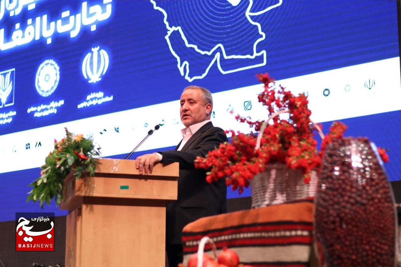 رشد بیش از ۱۲۵ درصدی تجارت خراسان جنوبی با افغانستان/دیپلماسی اقتصادی مرزی انقلاب ایجاد کرده است