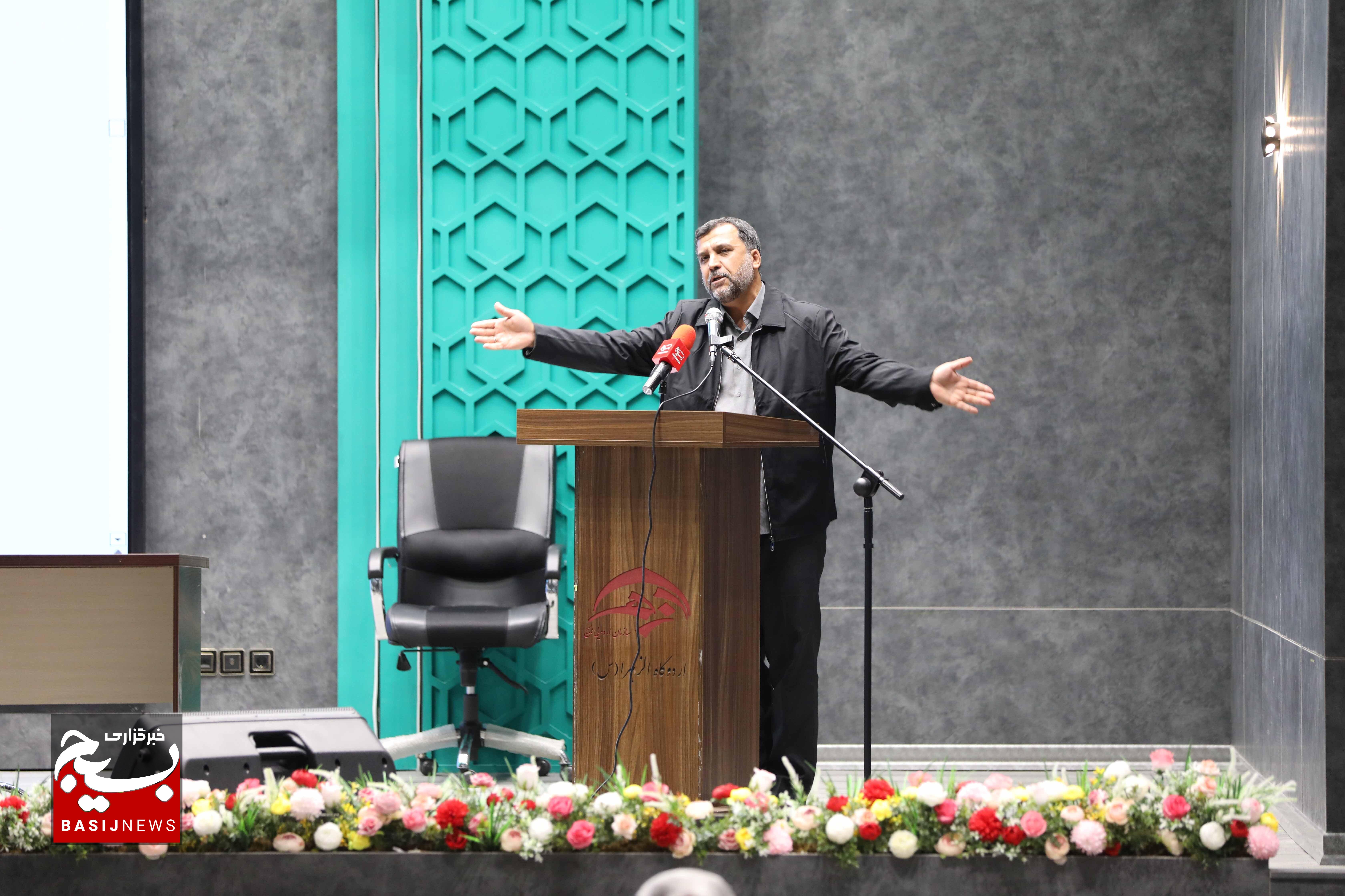 راویان دفاع مقدس مأموران معرفت‌افزایی‌اند / سردار آزادی: روایت باید متناسب با زبان نسل امروز باشد