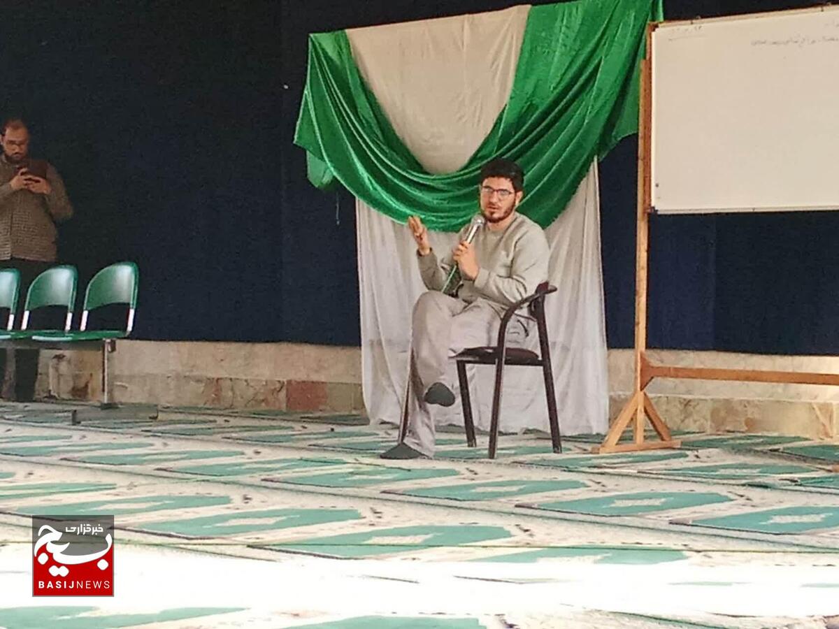 پیروزی بر دشمنان نیازمند ایمان، علم و همکاری همگانی است