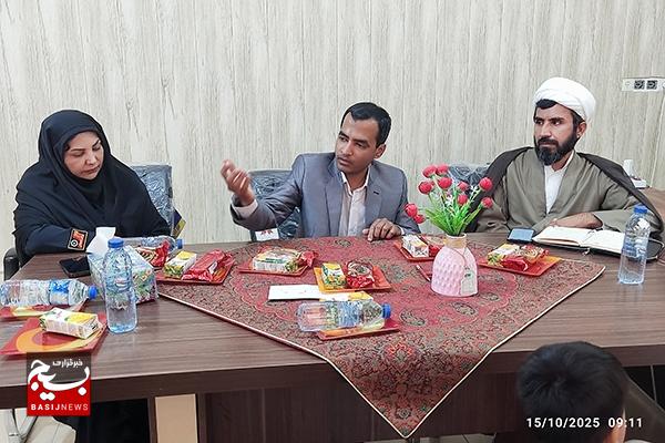 نشست گرامیداشت روز عصای سفید در کنگان برگزار شد
