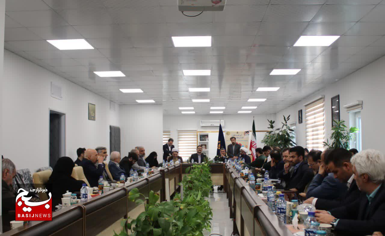 ایثارگران کارآفرین شهرکهای صنعتی خراسان رضوی در هفته دفاع مقدس تجلیل شدند ایثارگران کارآفرین شهرکهای صنعتی خراسان رضوی در هفته دفاع مقدس تجلیل شدند