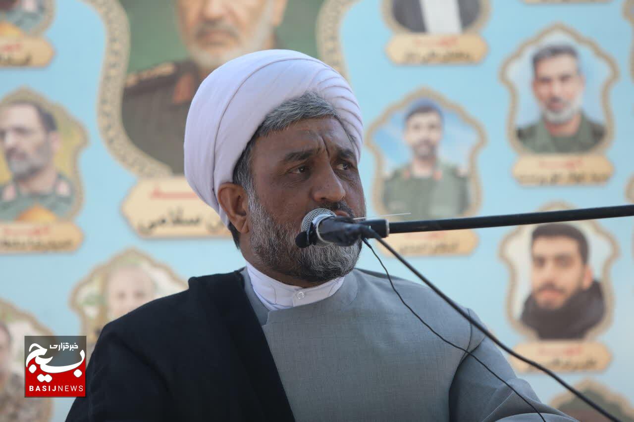 دشمن در جنگ ۱۲ روزه مجبور به ارائه پیشنهاد آتشبس شد دشمن در جنگ ۱۲ روزه مجبور به ارائه پیشنهاد آتشبس شد