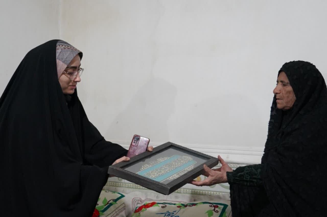 دیدار بسیج دانشجویی دانشگاه علوم پزشکی یاسوج با خانواده شهدا