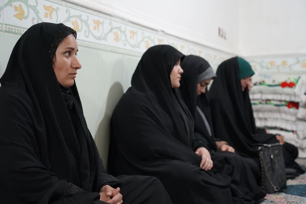 دیدار بسیج دانشجویی دانشگاه علوم پزشکی یاسوج با خانواده شهدا
