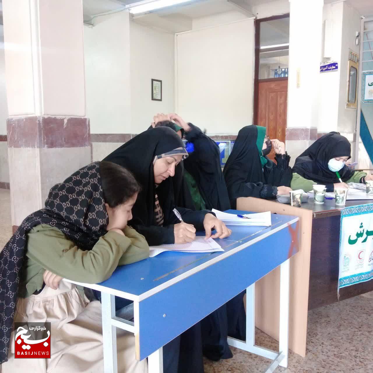 درخشش گروه جهادی «اسراء» در محله حصارک کرج؛ الگویی برای محله برتر در استان البرز درخشش گروه جهادی «اسراء» در محله حصارک کرج؛ الگویی برای محله برتر در استان البرز