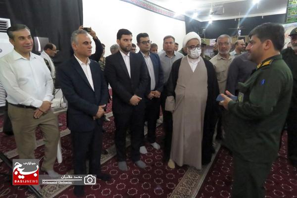 افتتاح نمایشگاه اسوه بسیج و صفحه افتخار در کنگان افتتاح نمایشگاه اسوه بسیج و صفحه افتخار در کنگان
