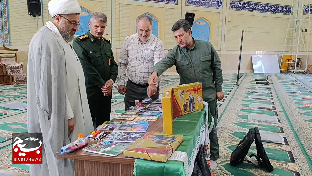 توزیع ۷ هزار بسته لوازمالتحریر در قالب پویش «همکلاسی مهربان» در قزوین توزیع ۷ هزار بسته لوازمالتحریر در قالب پویش «همکلاسی مهربان» در قزوین