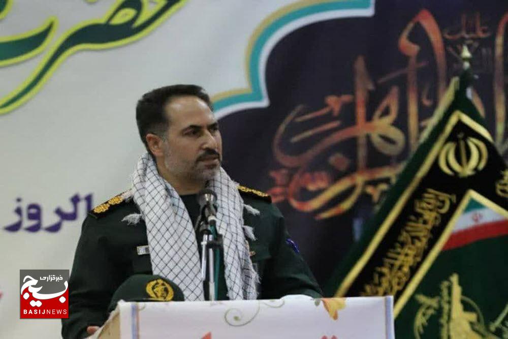  دفاع مقدس مکتبی از ایستادگی، ایثار و خودباوری است