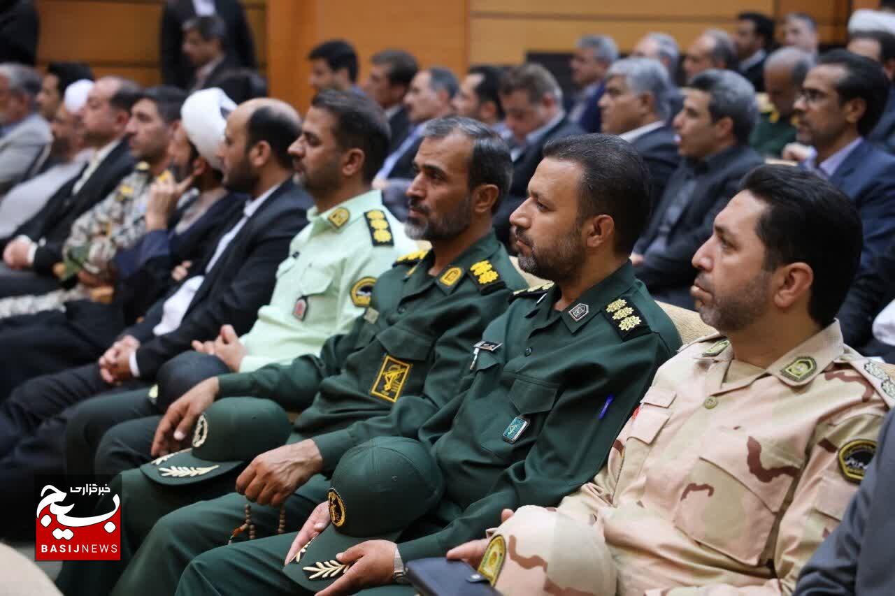 تلاش دولت چهاردهم بر توسعه عدالت ارتباطی در همه روستاها و شهرهاست تلاش دولت چهاردهم بر توسعه عدالت ارتباطی در همه روستاها و شهرهاست