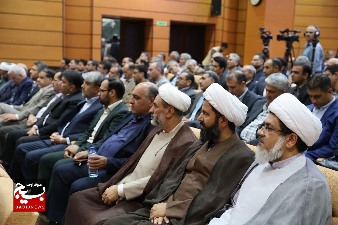 تلاش دولت چهاردهم بر توسعه عدالت ارتباطی در همه روستاها و شهرهاست تلاش دولت چهاردهم بر توسعه عدالت ارتباطی در همه روستاها و شهرهاست